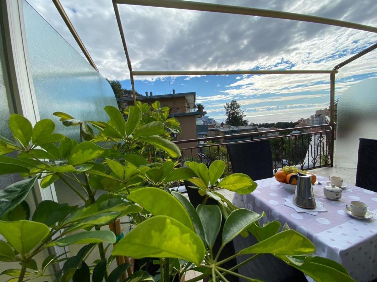 Appartamento Vista Mare Stella Marina Sanremo Exterior photo